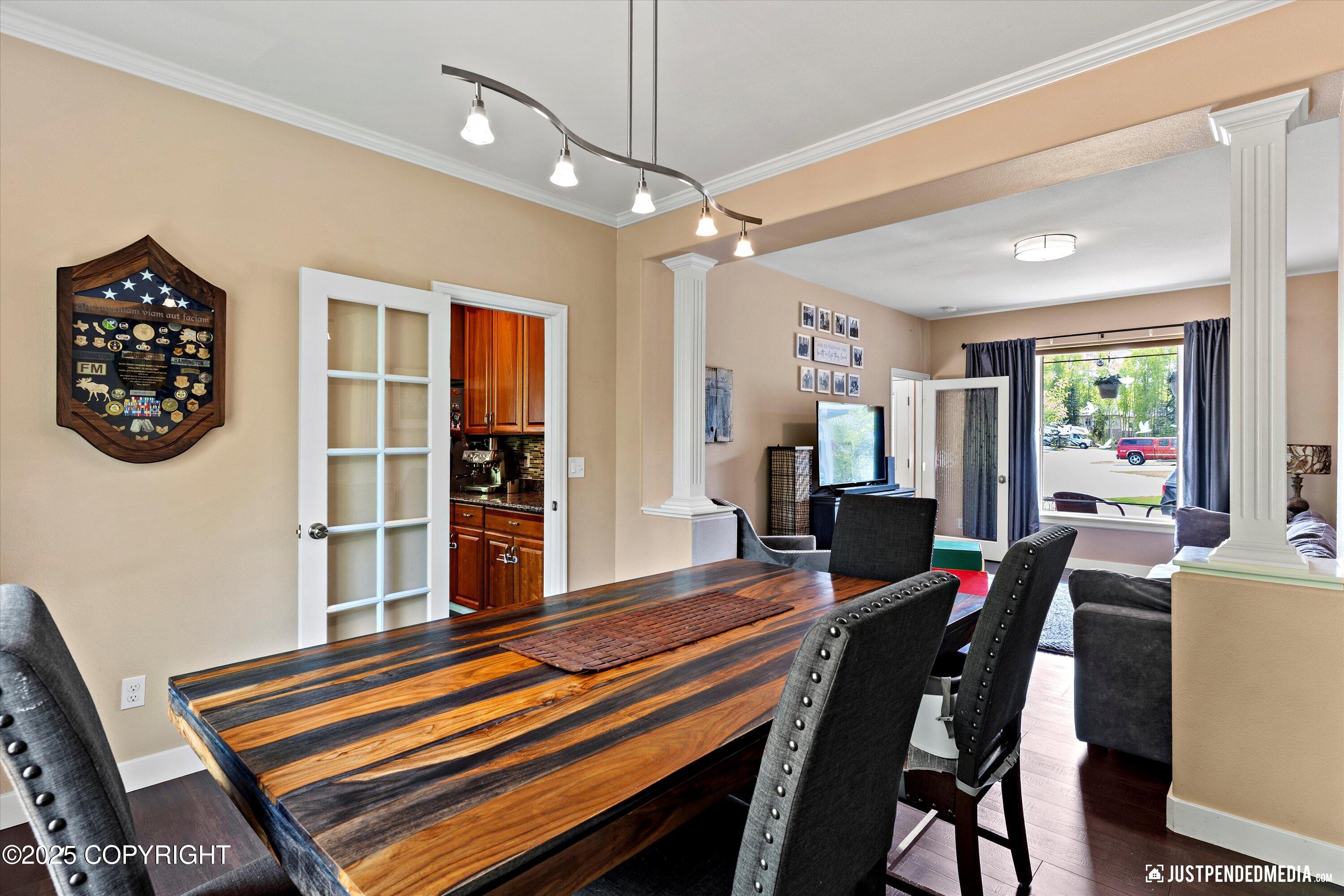 8900 Valley Brook Circle