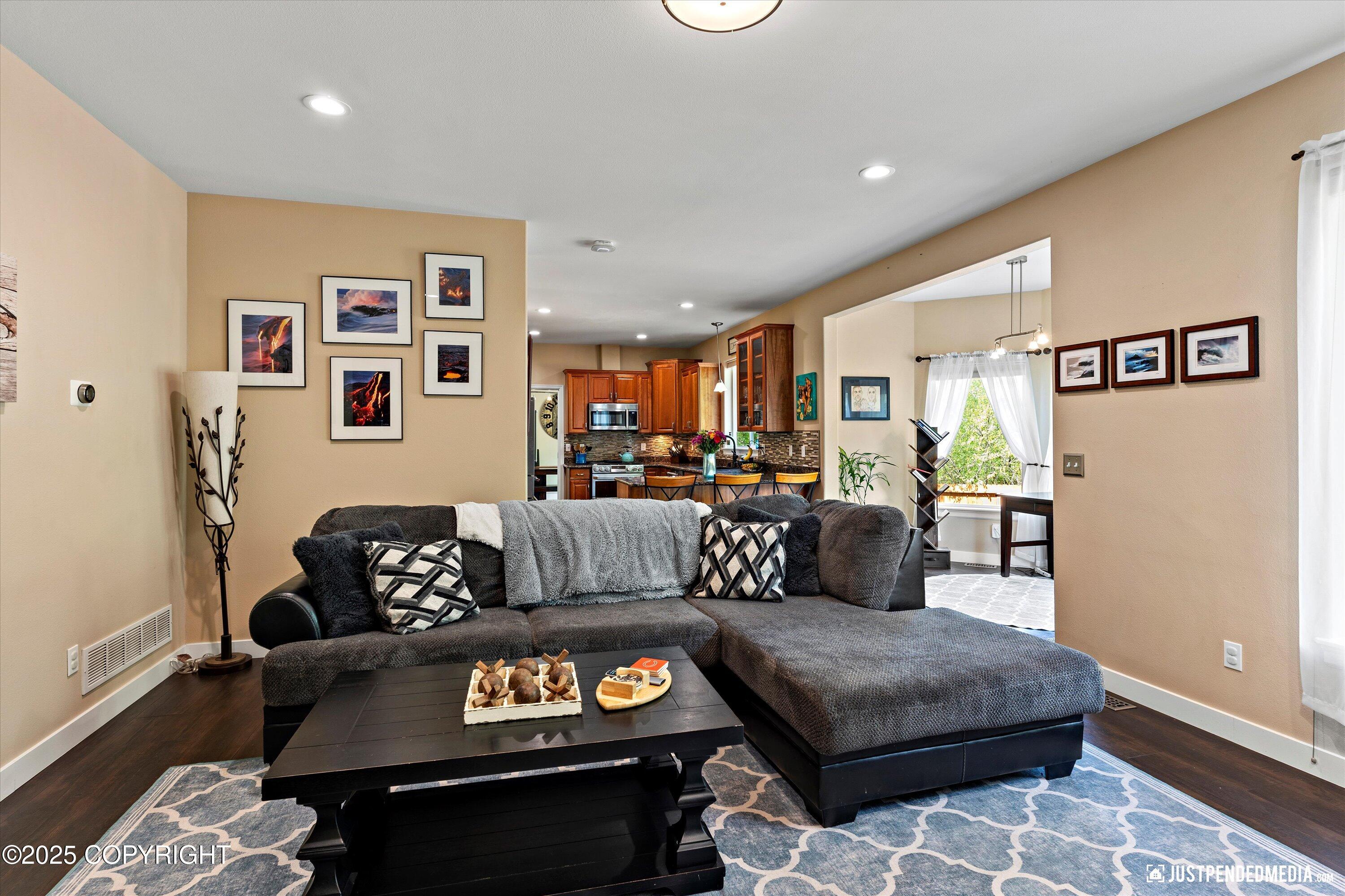 8900 Valley Brook Circle