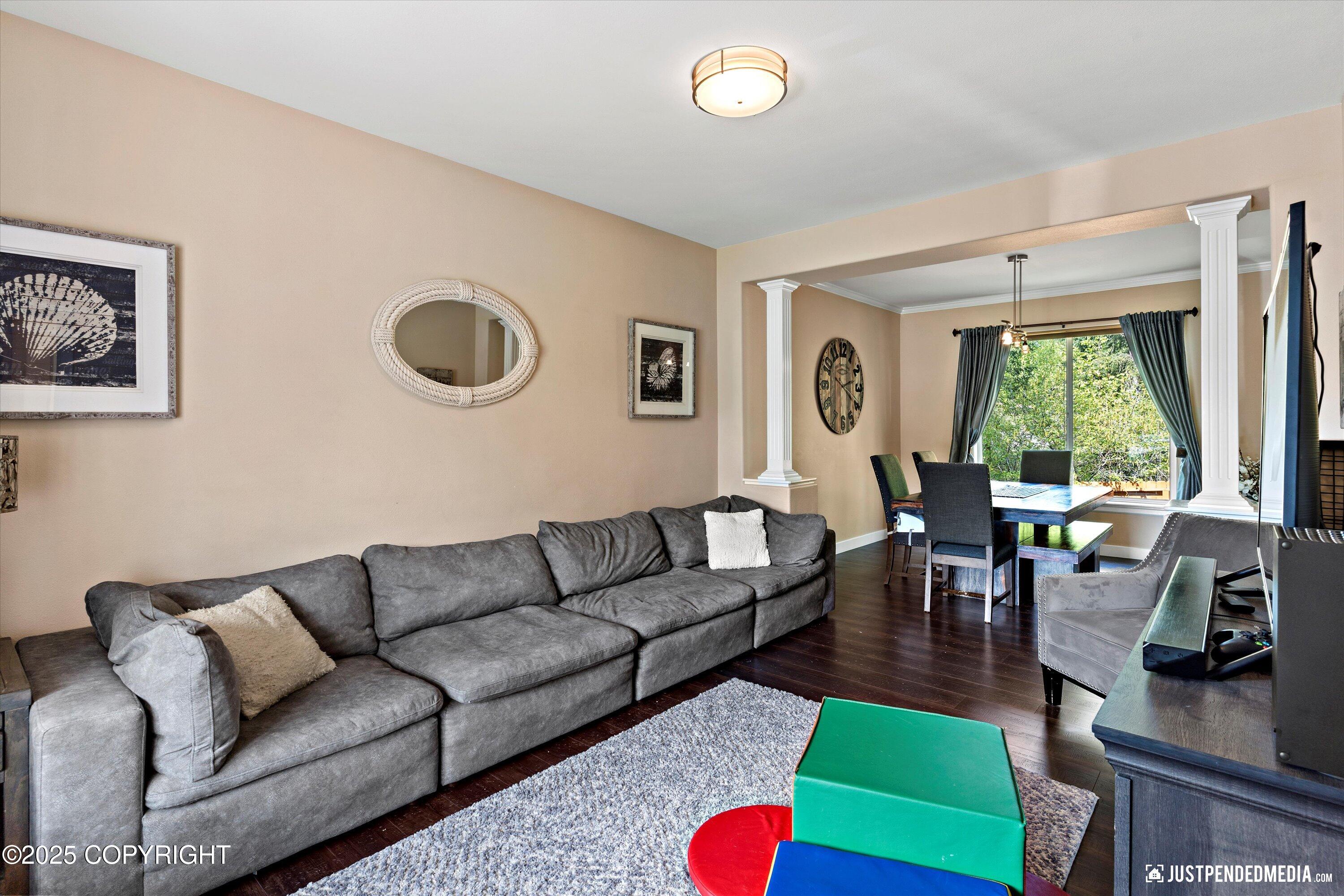 8900 Valley Brook Circle