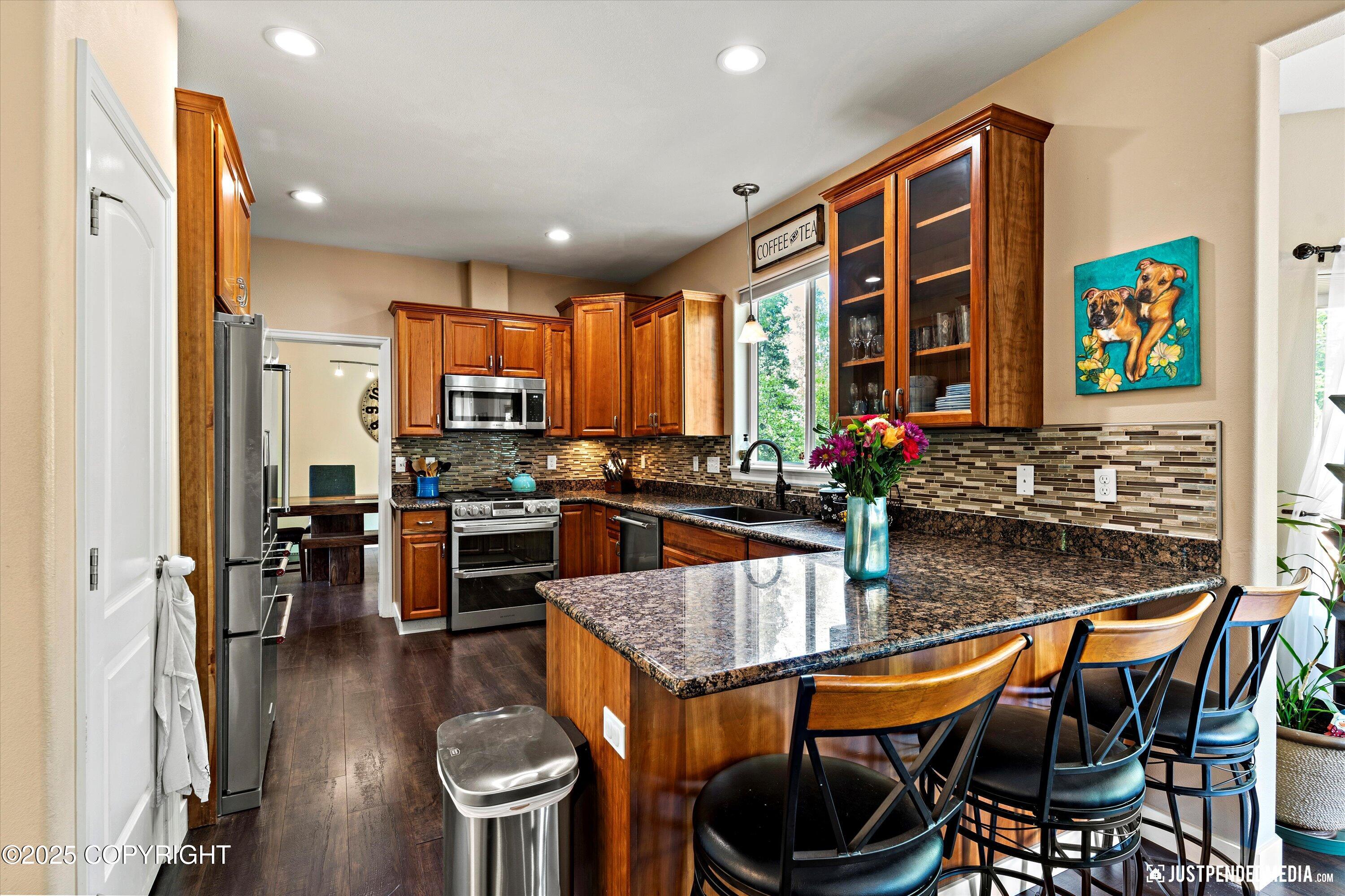 8900 Valley Brook Circle