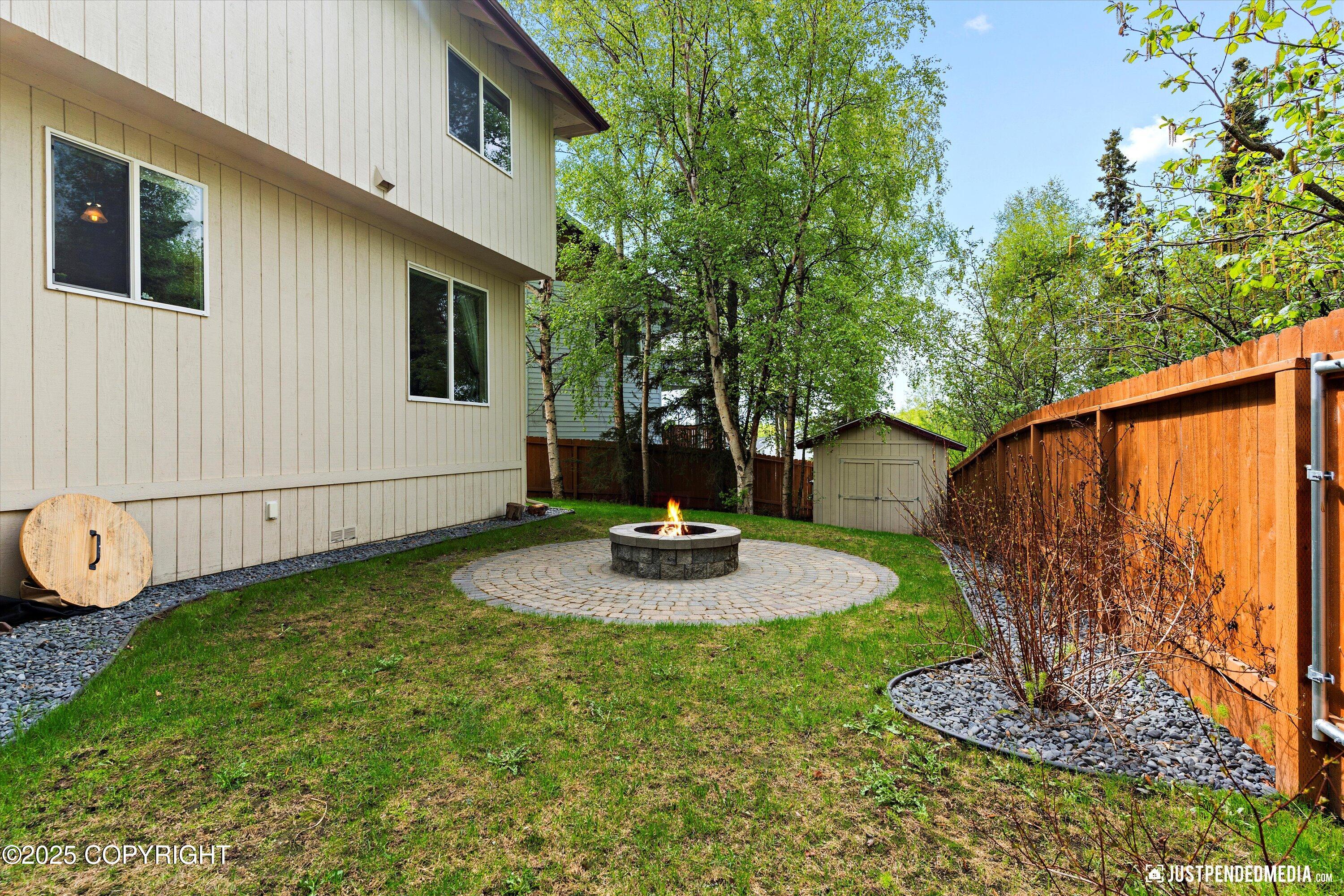 8900 Valley Brook Circle