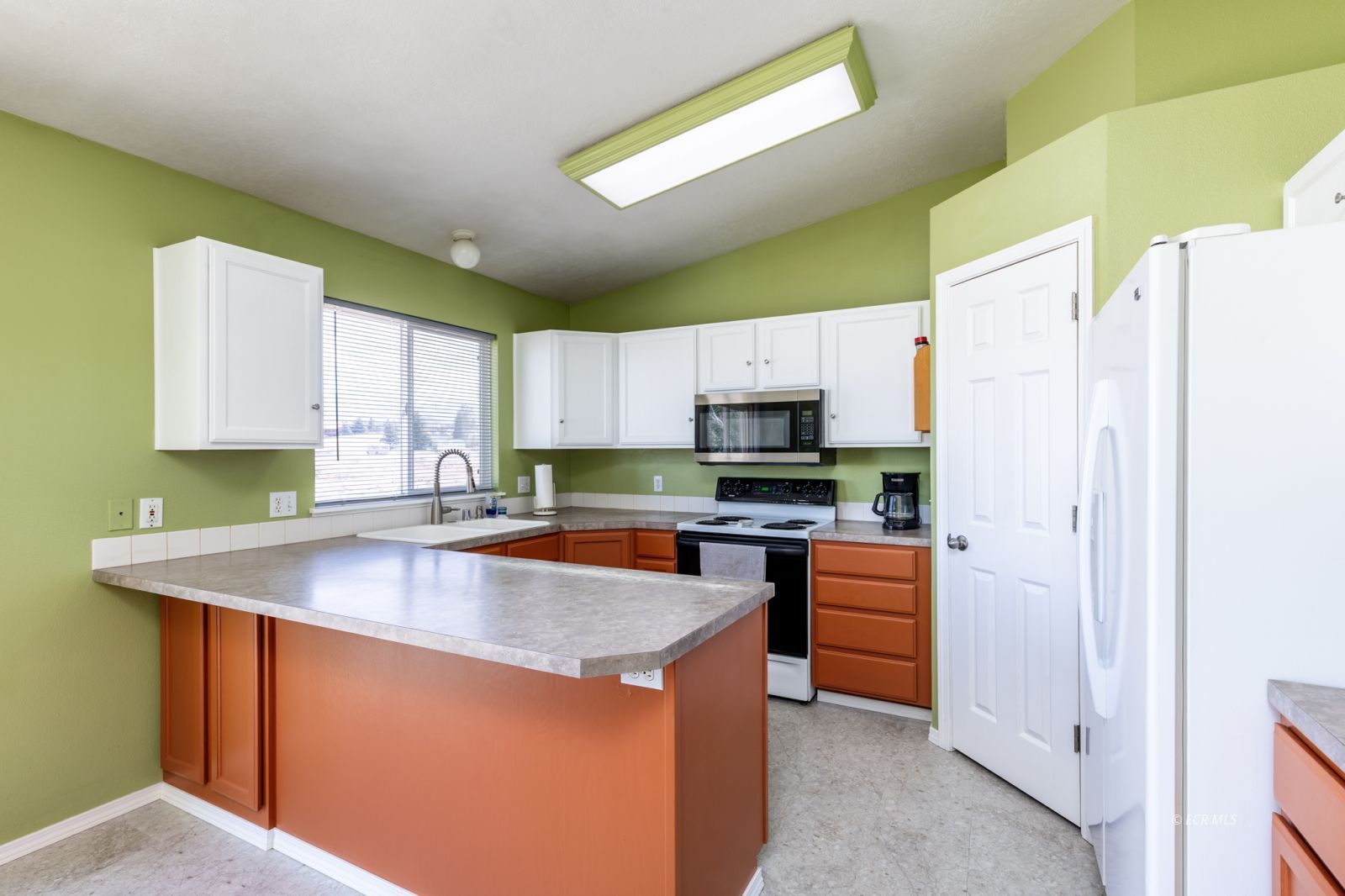 144 Charlwood Drive
