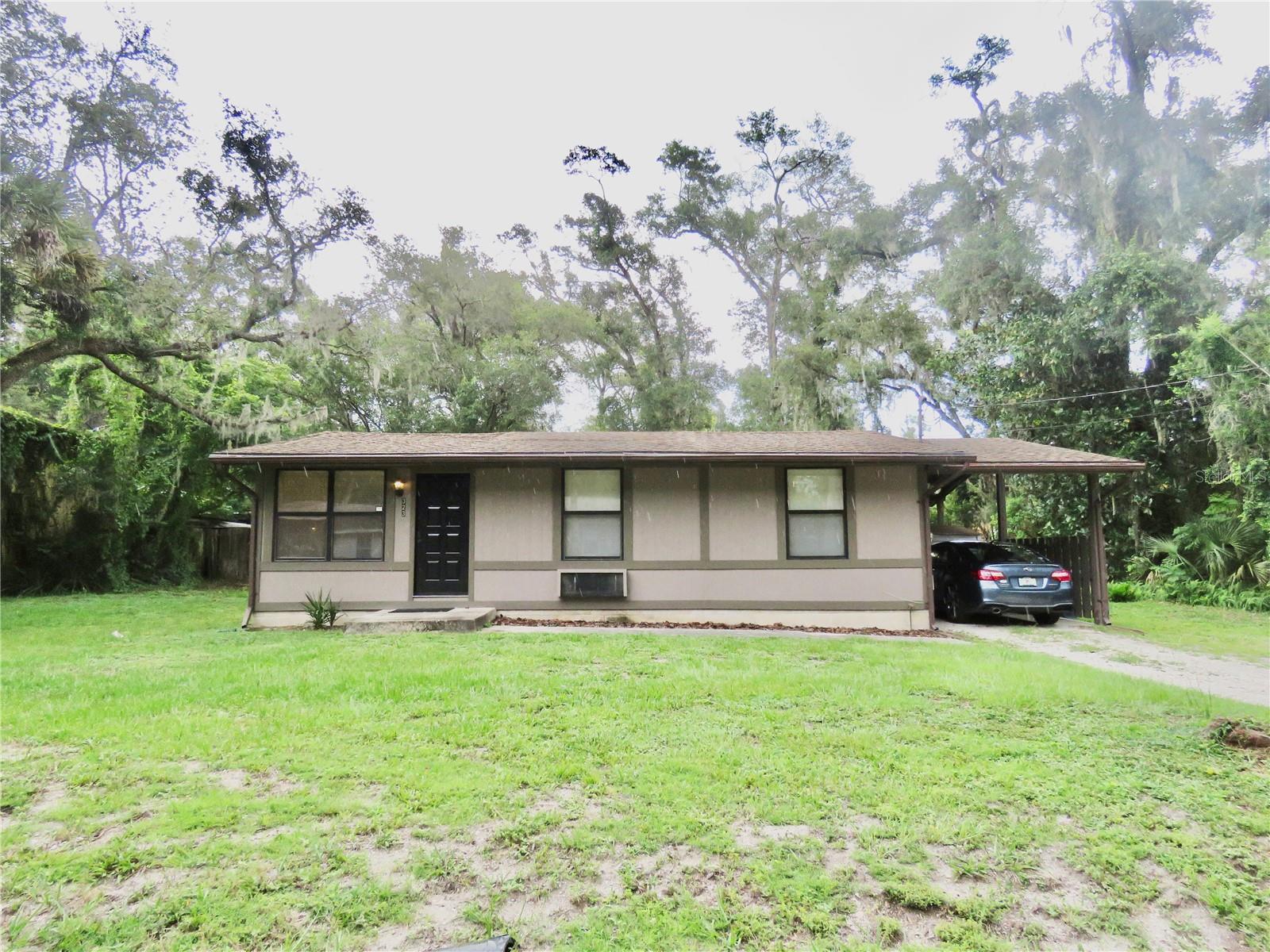 323 RUBY AVE
