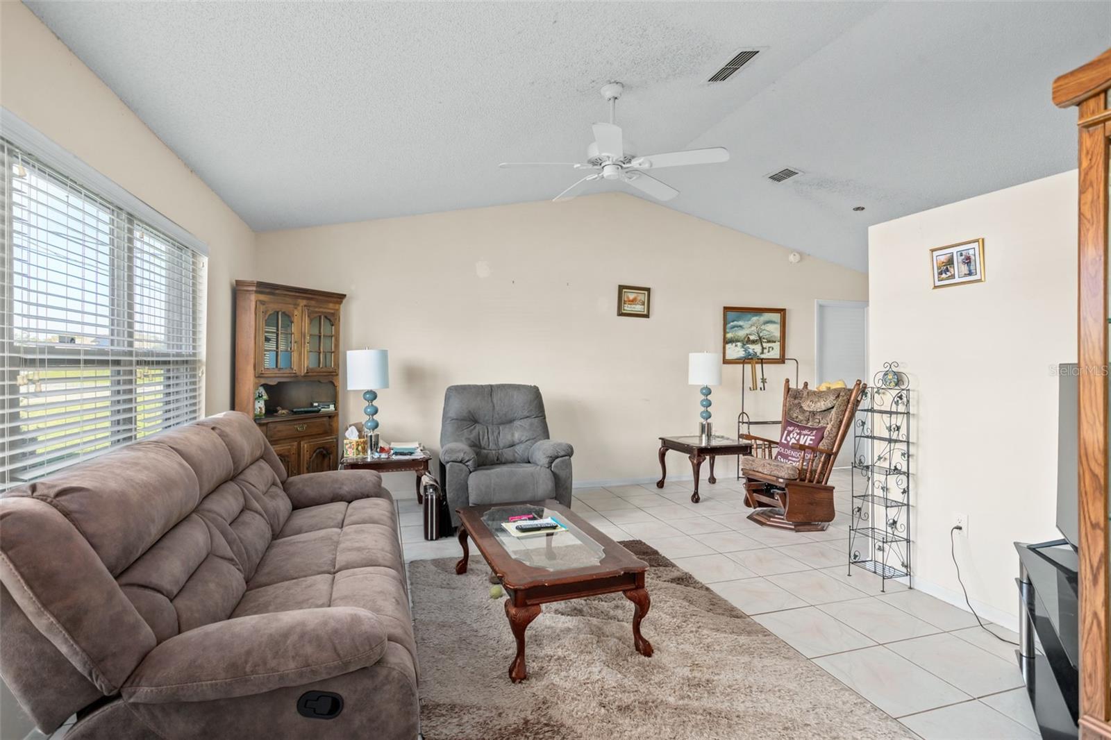 2769 E DORCHESTER DR