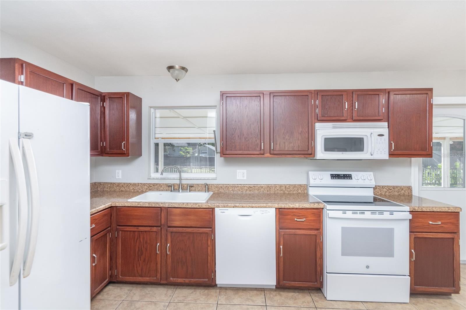 234 E MICHIGAN AVE