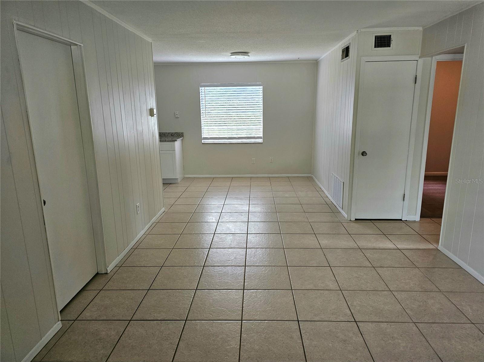 2821 SANFORD AVE
