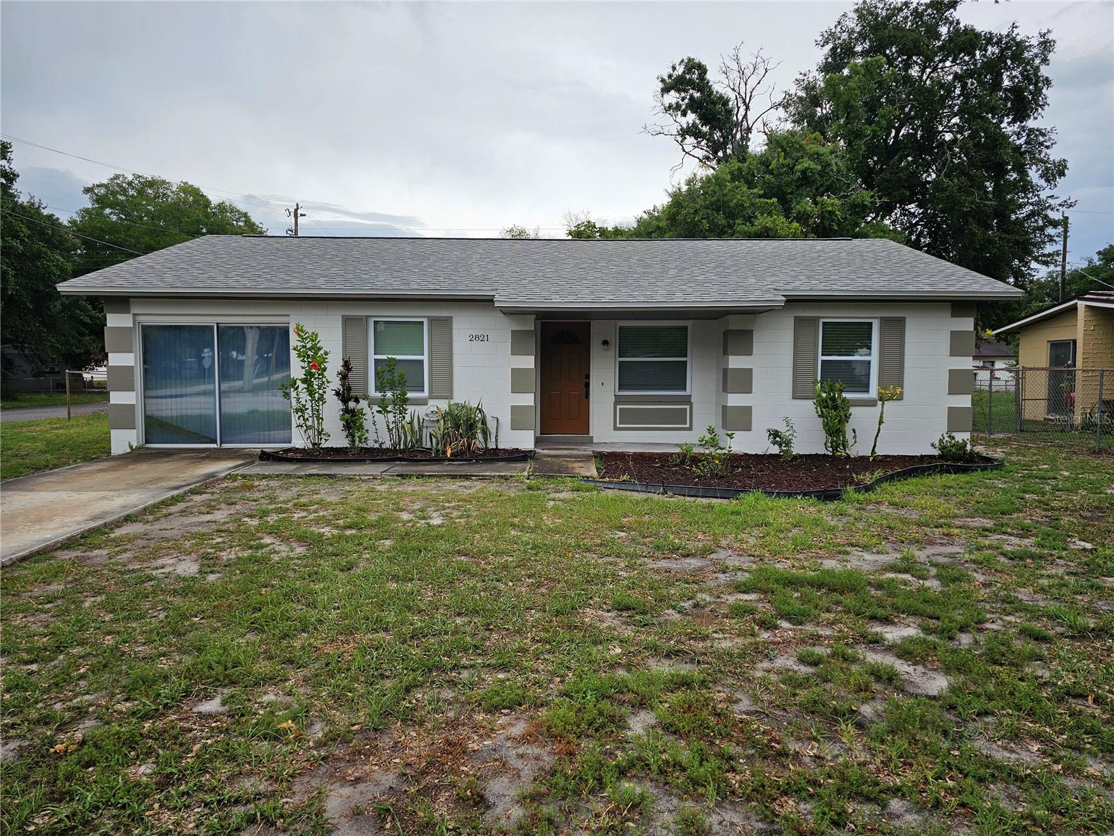 2821 SANFORD AVE