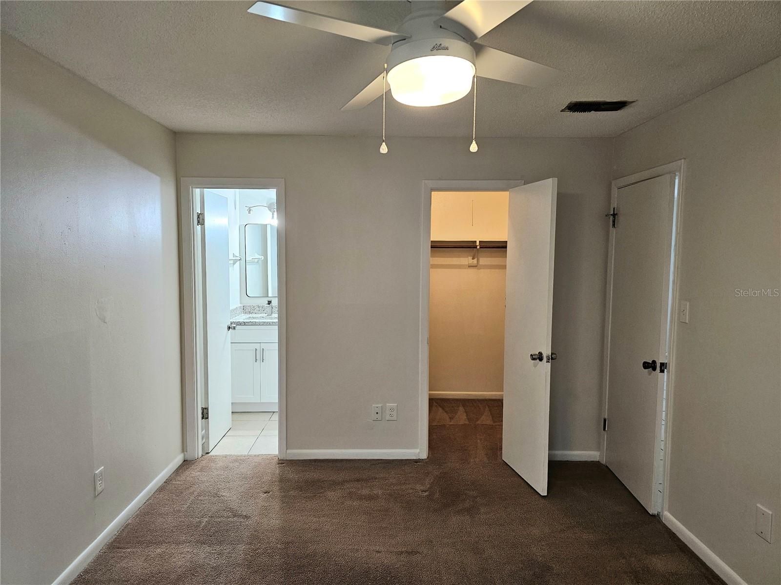 2821 SANFORD AVE