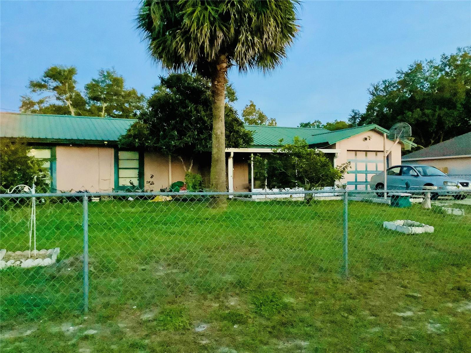 657 STAFFORDSHIRE AVE