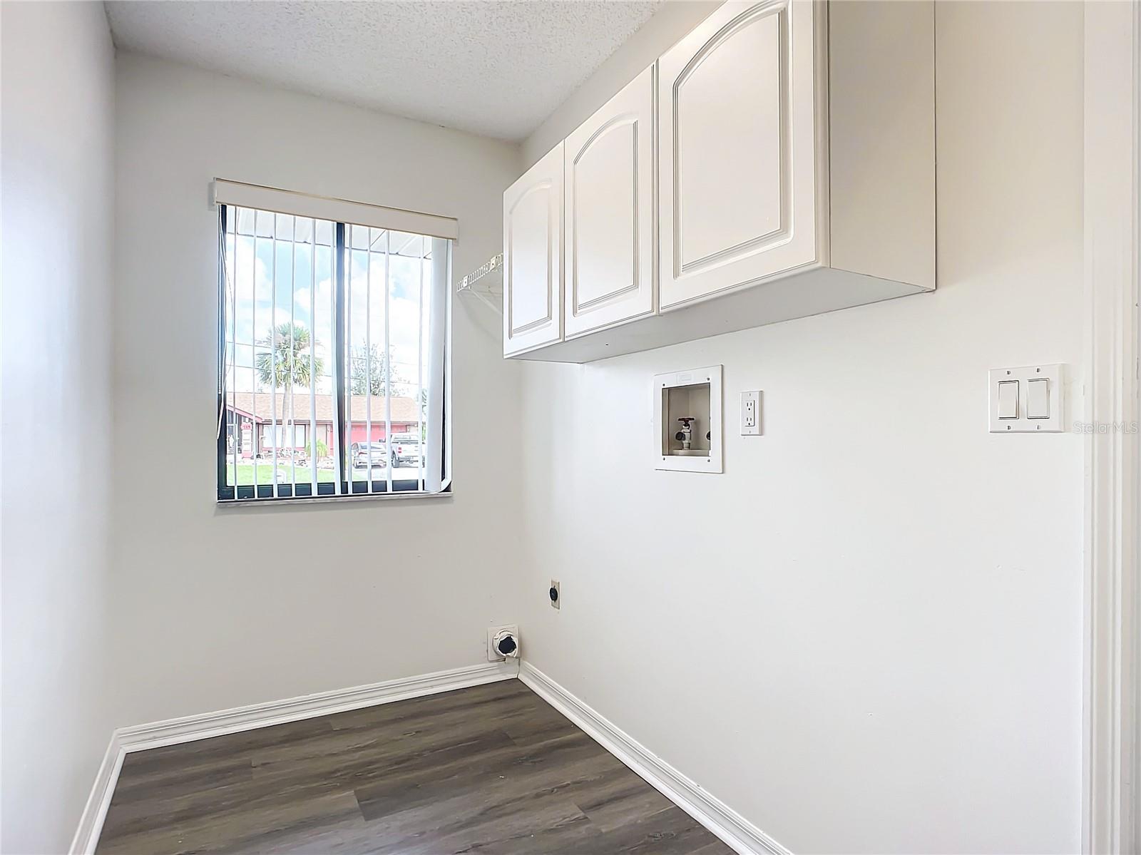 720 GRAND PLAZA DR