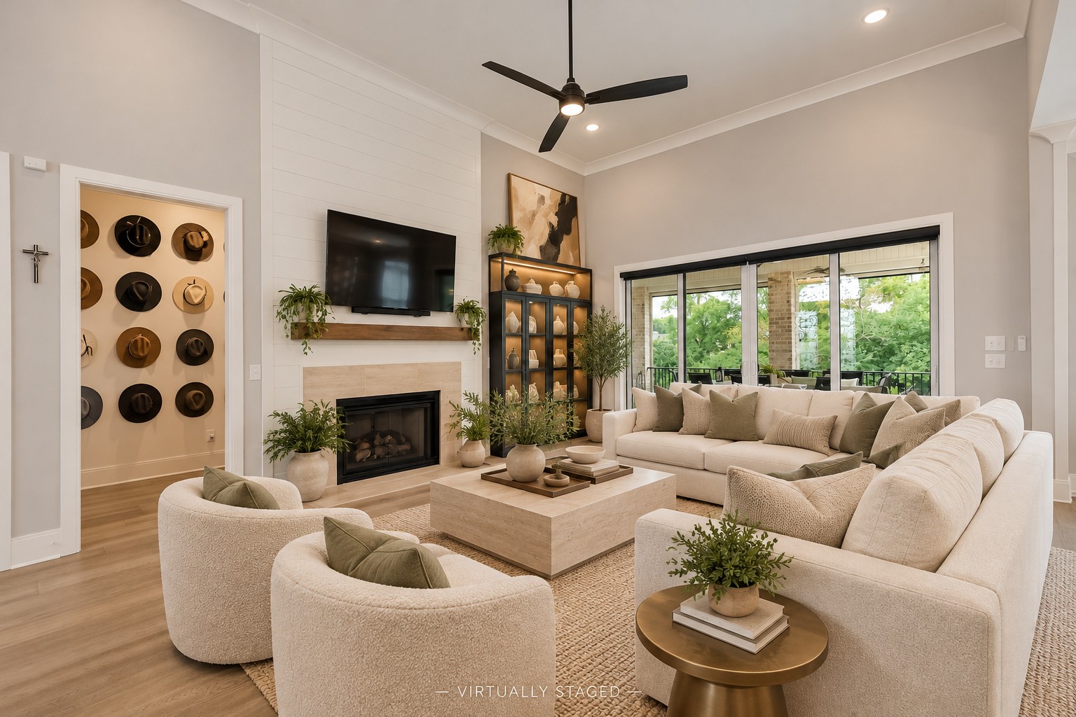 1012 Keeneland Dr