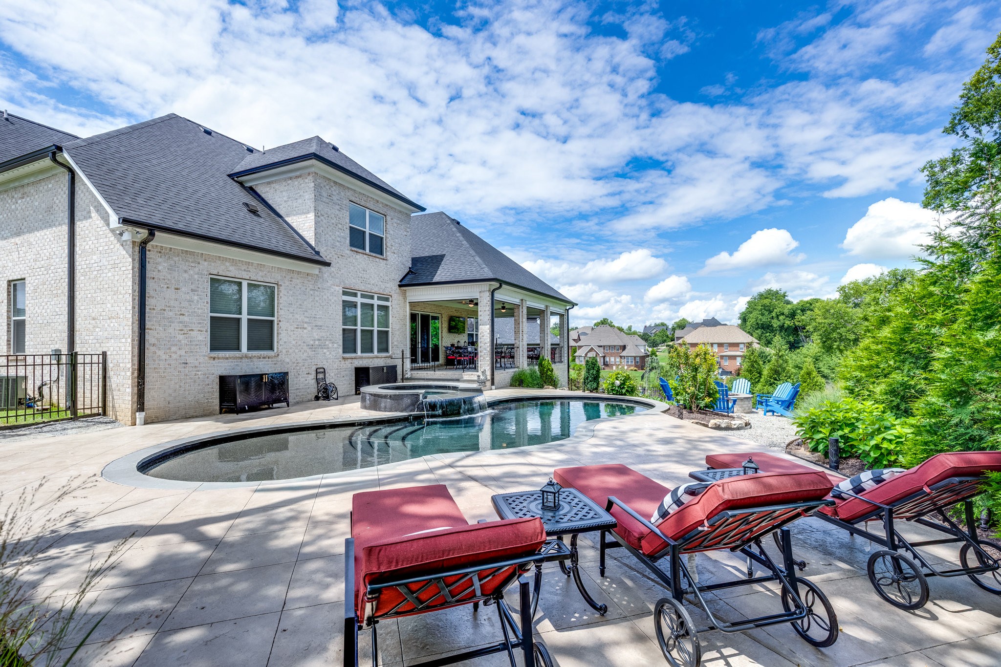 1012 Keeneland Dr