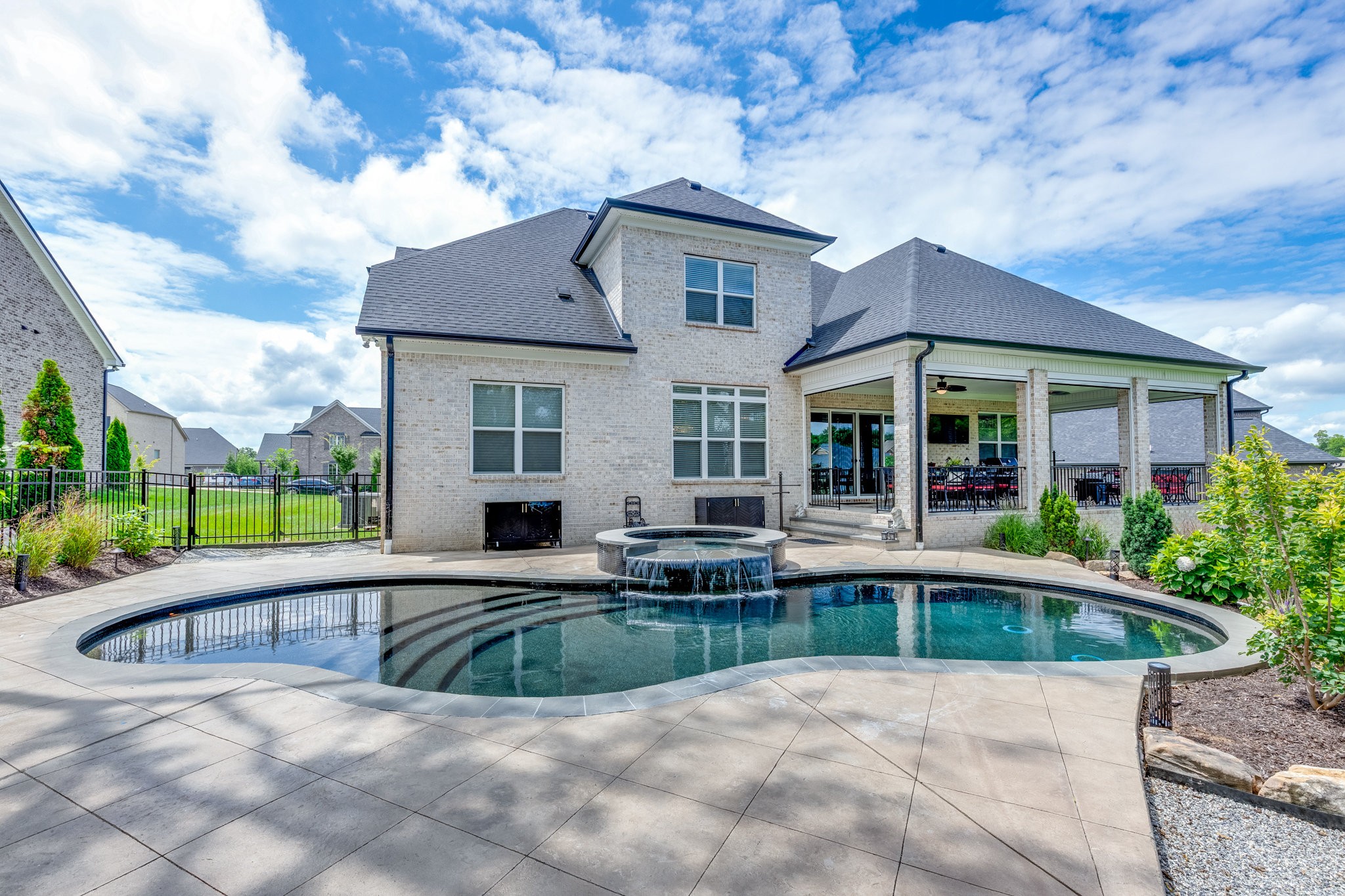 1012 Keeneland Dr