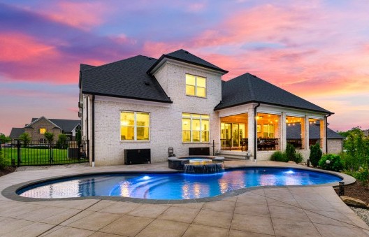 1012 Keeneland Dr