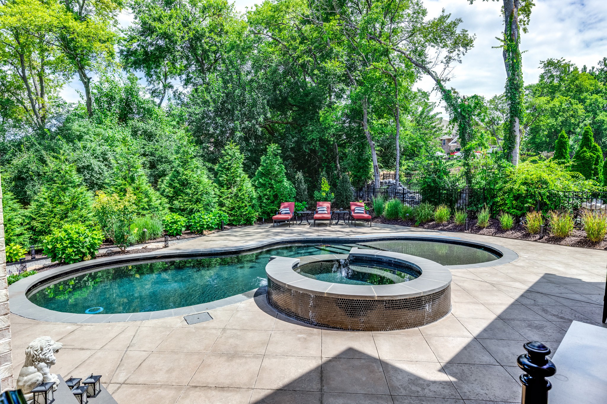 1012 Keeneland Dr