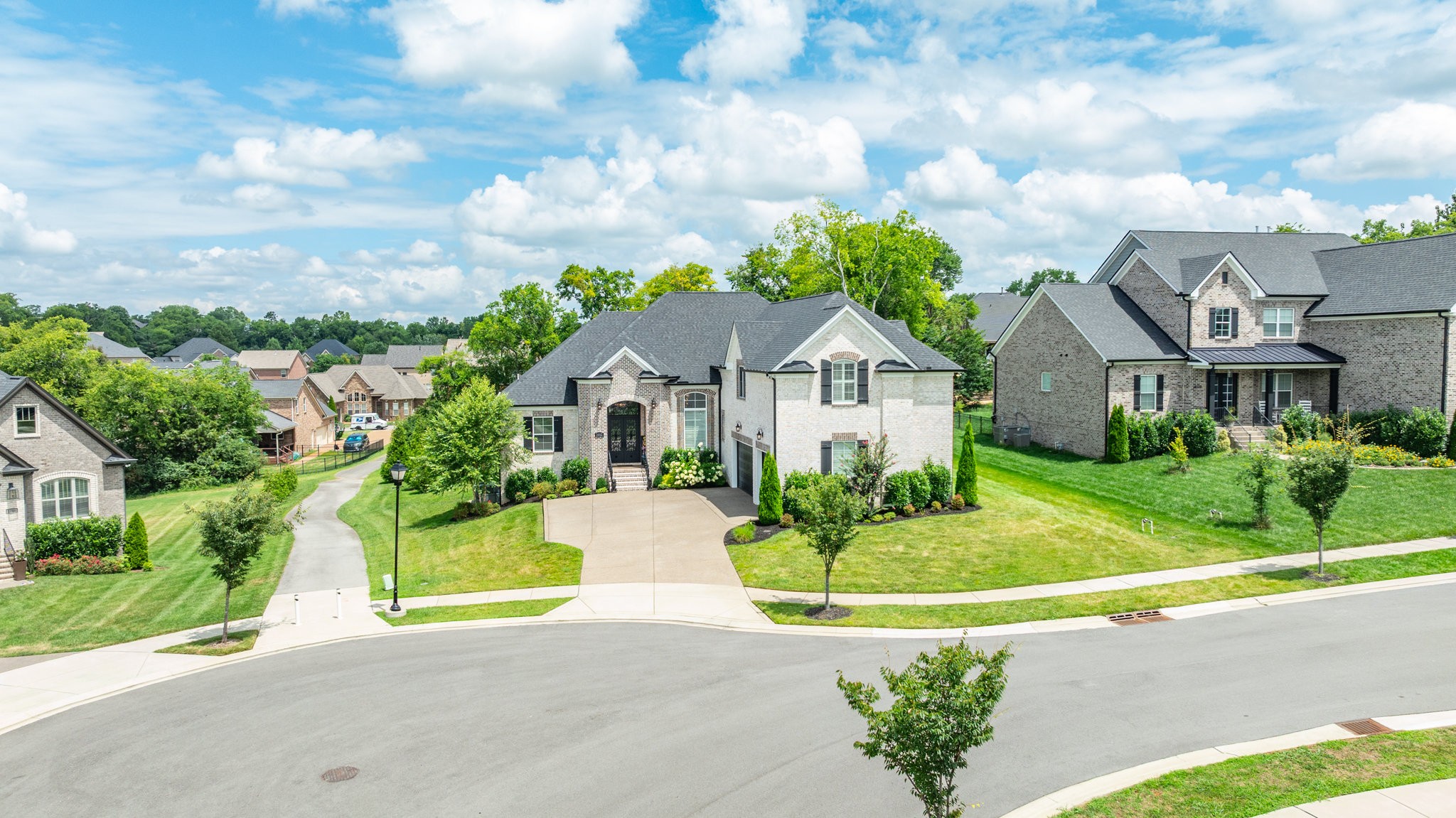 1012 Keeneland Dr