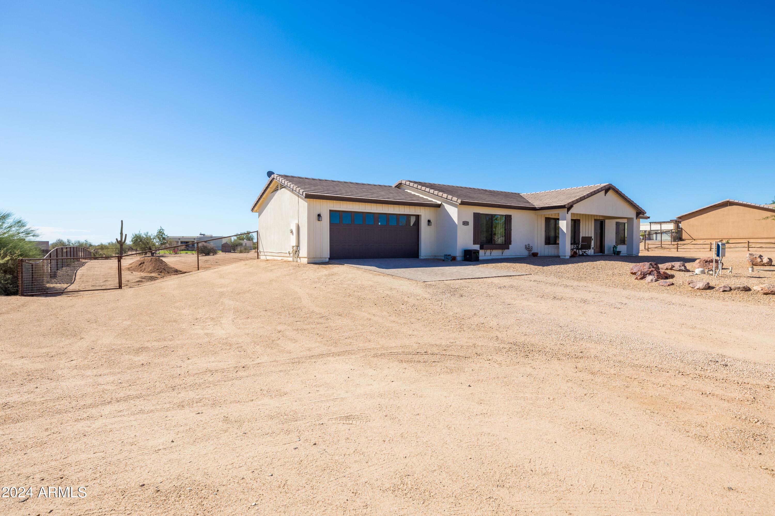 16733 E Duane Lane