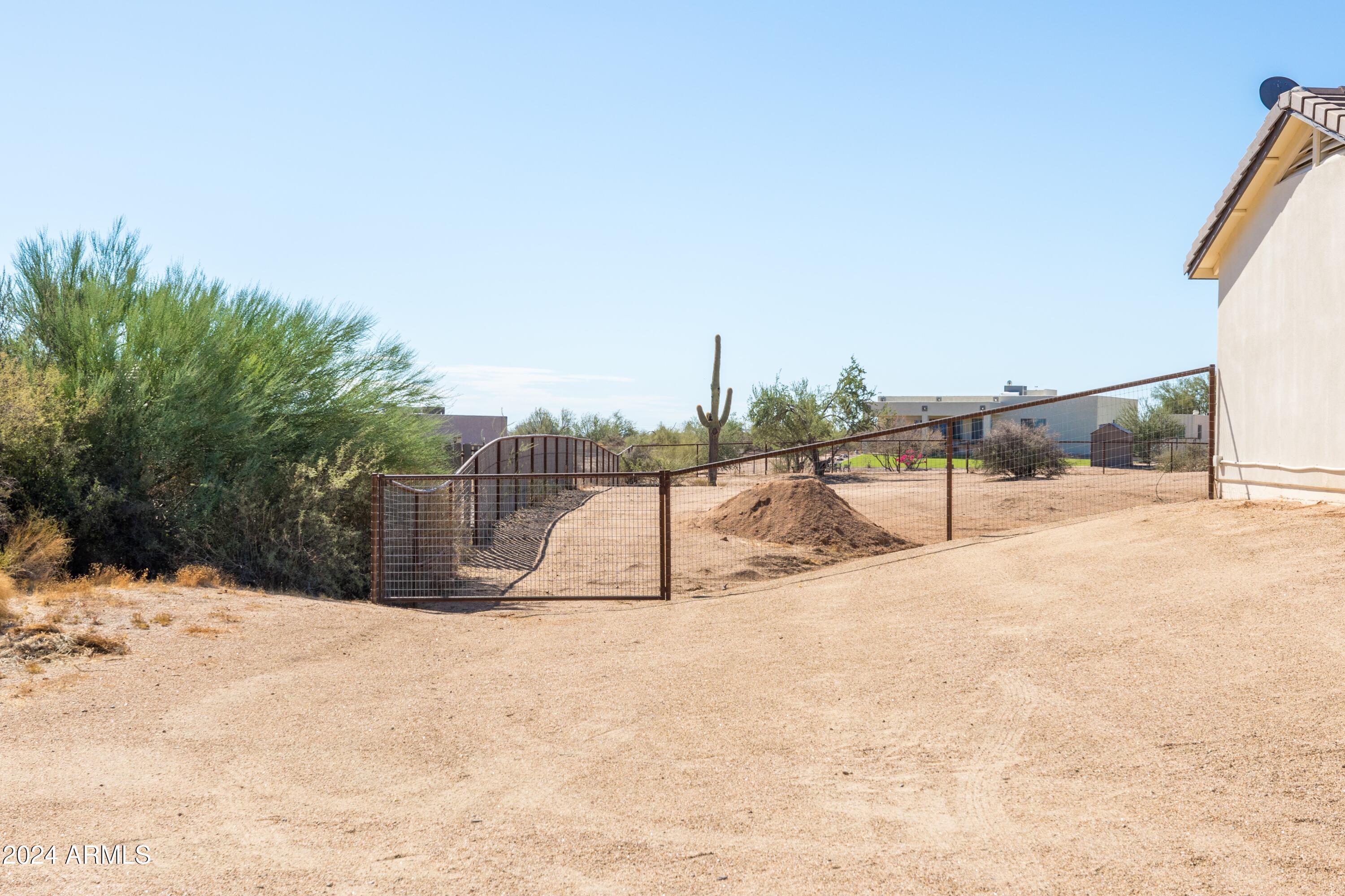 16733 E Duane Lane