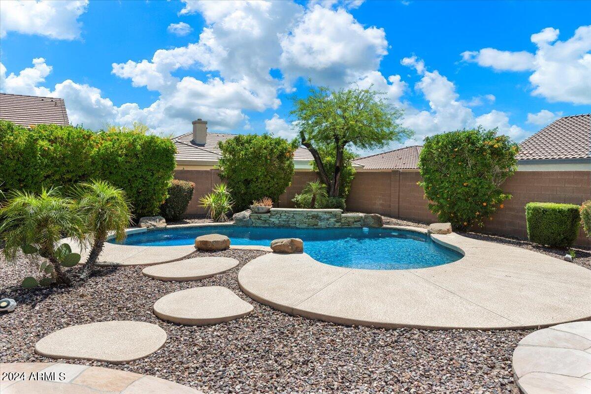 41817 N BRIDLEWOOD Way