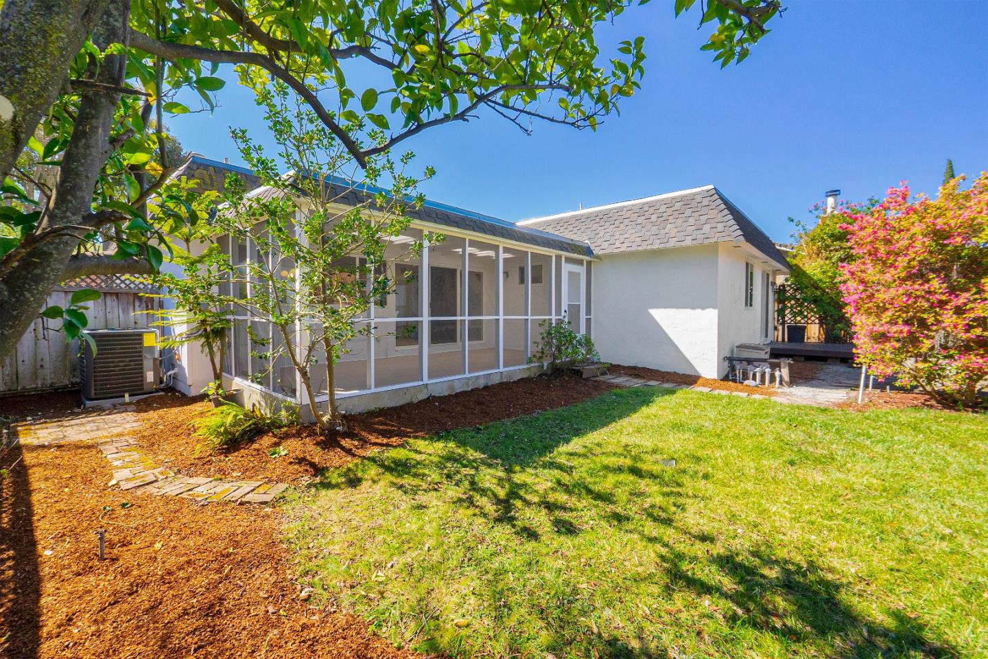 263 Cresta Vista WAY