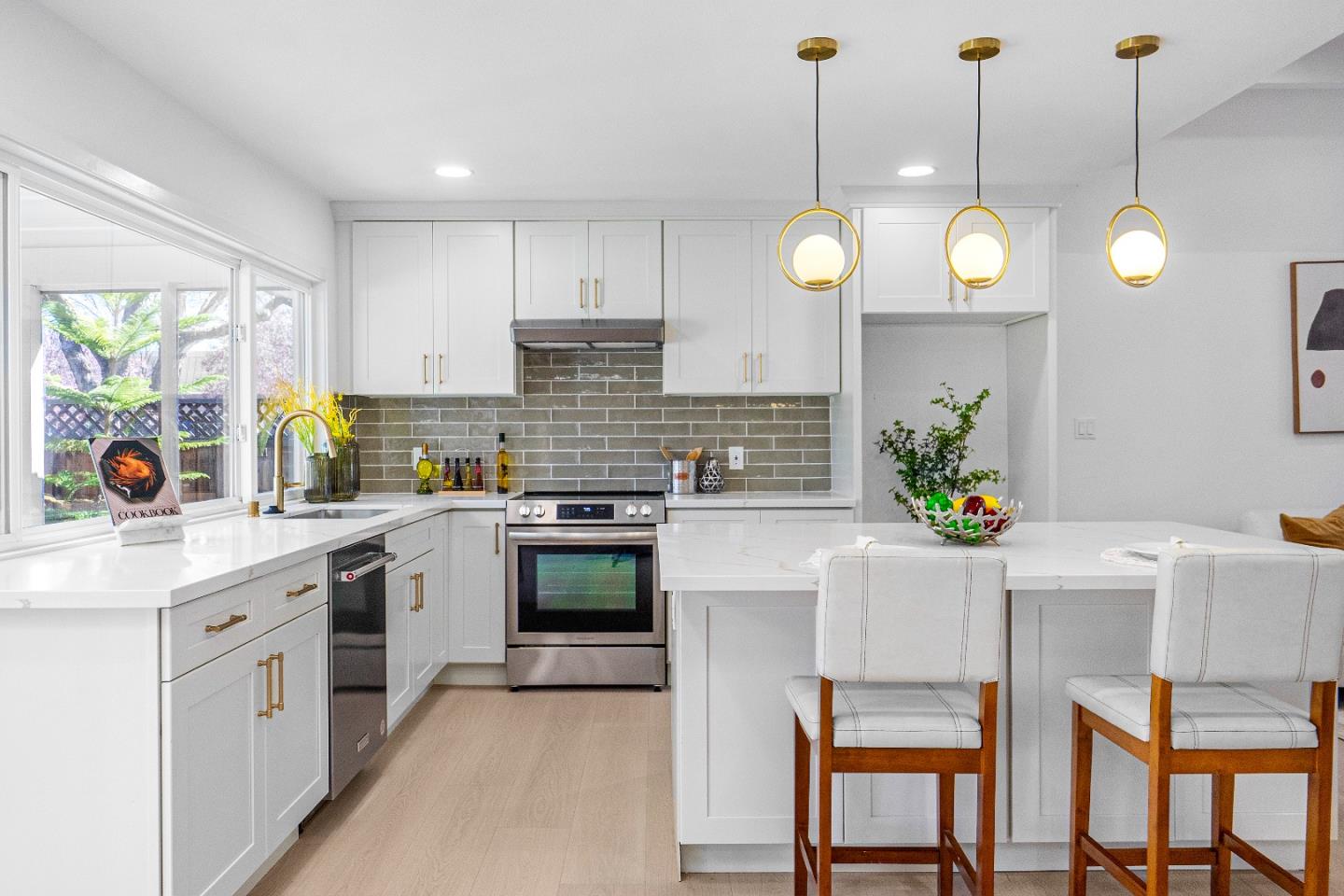 263 Cresta Vista WAY