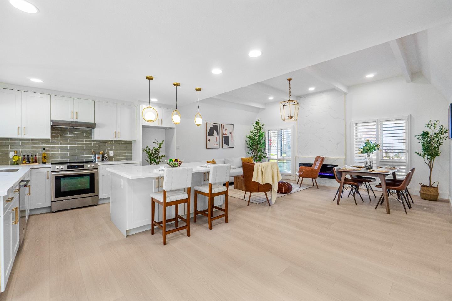 263 Cresta Vista WAY