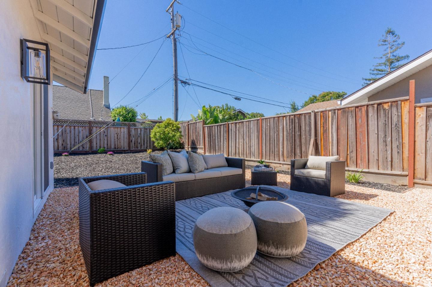 1248 Hillsdale AVE
