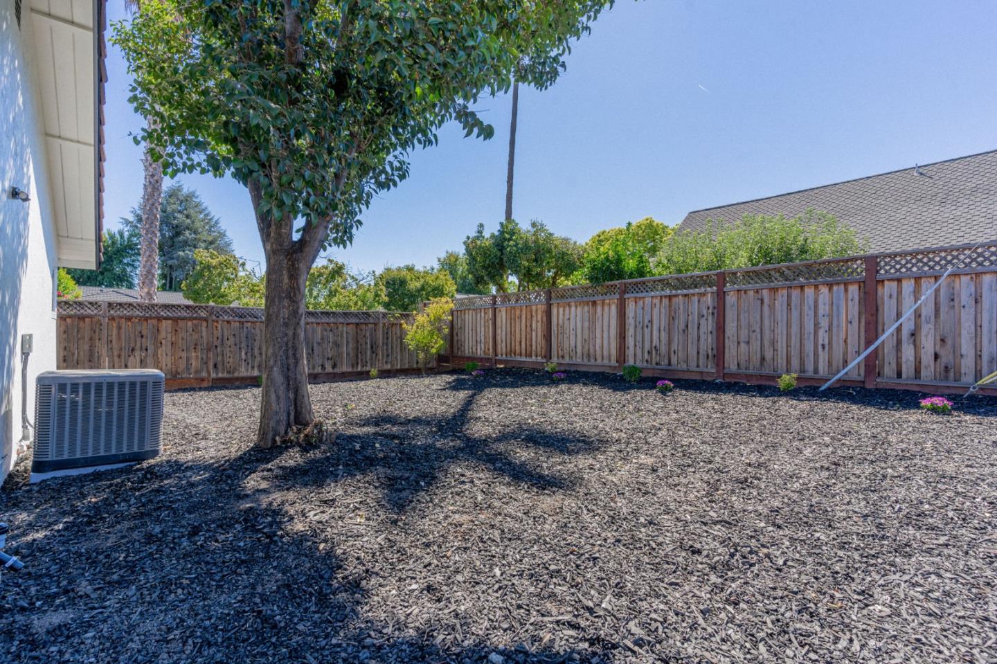 1248 Hillsdale AVE