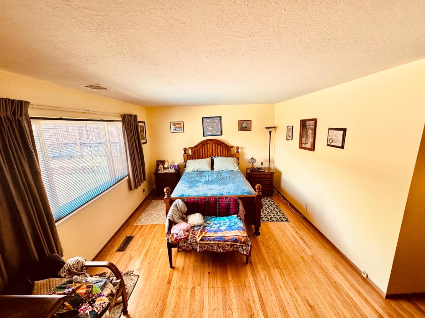 820 Encino DR