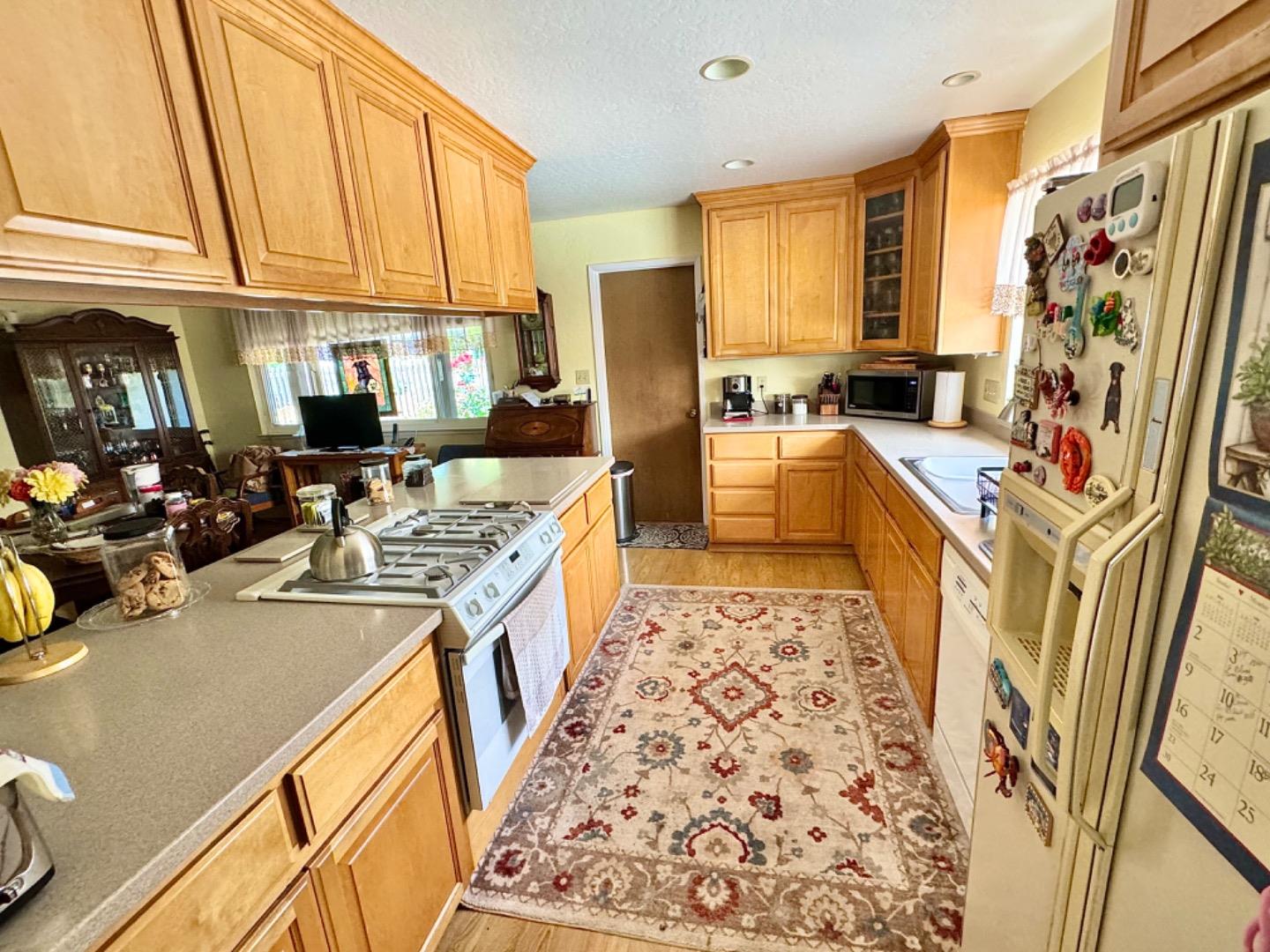 820 Encino DR