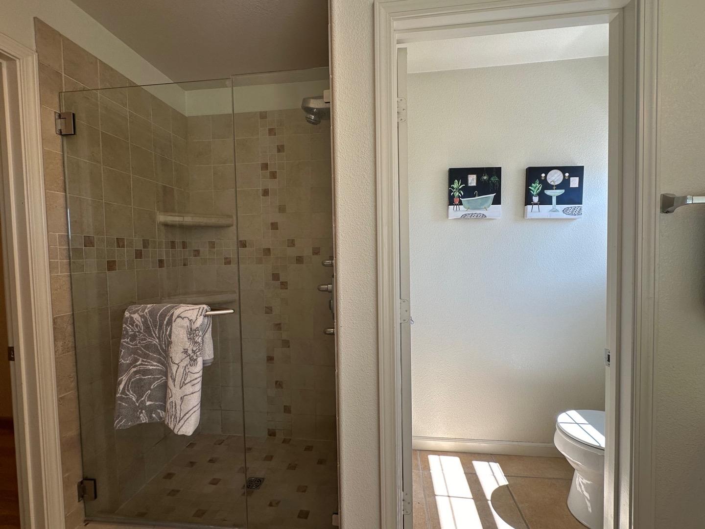 2195 Kingsbury CIR