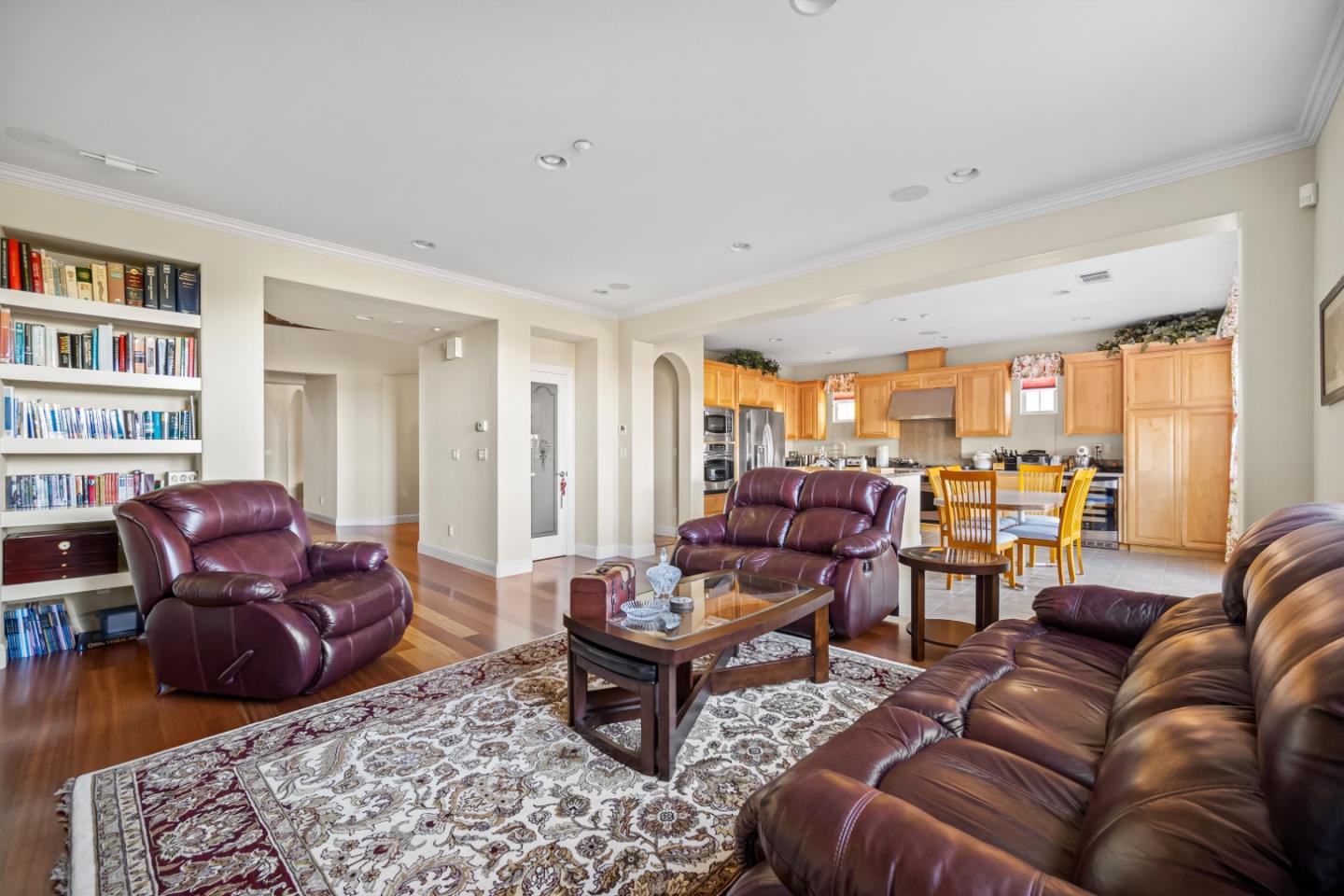 272 Drummond DR