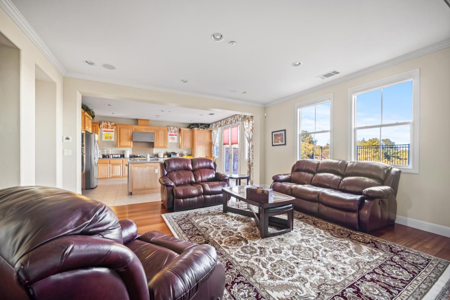 272 Drummond DR