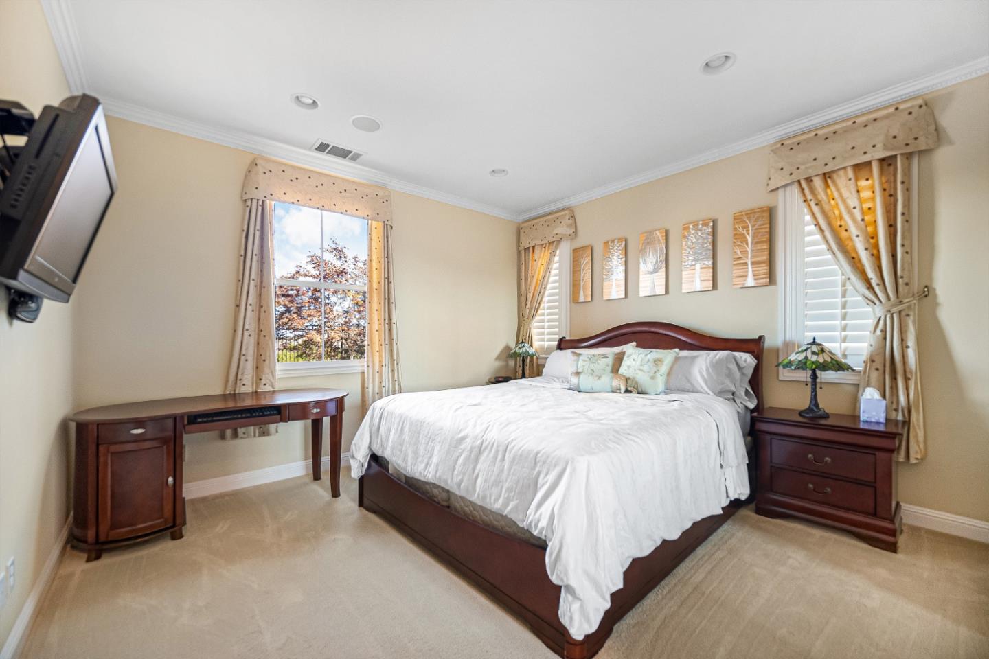 272 Drummond DR