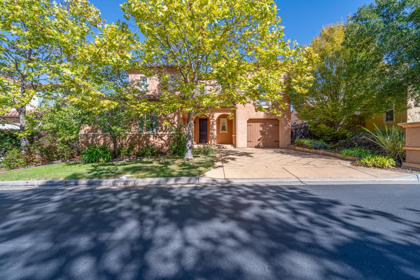 272 Drummond DR