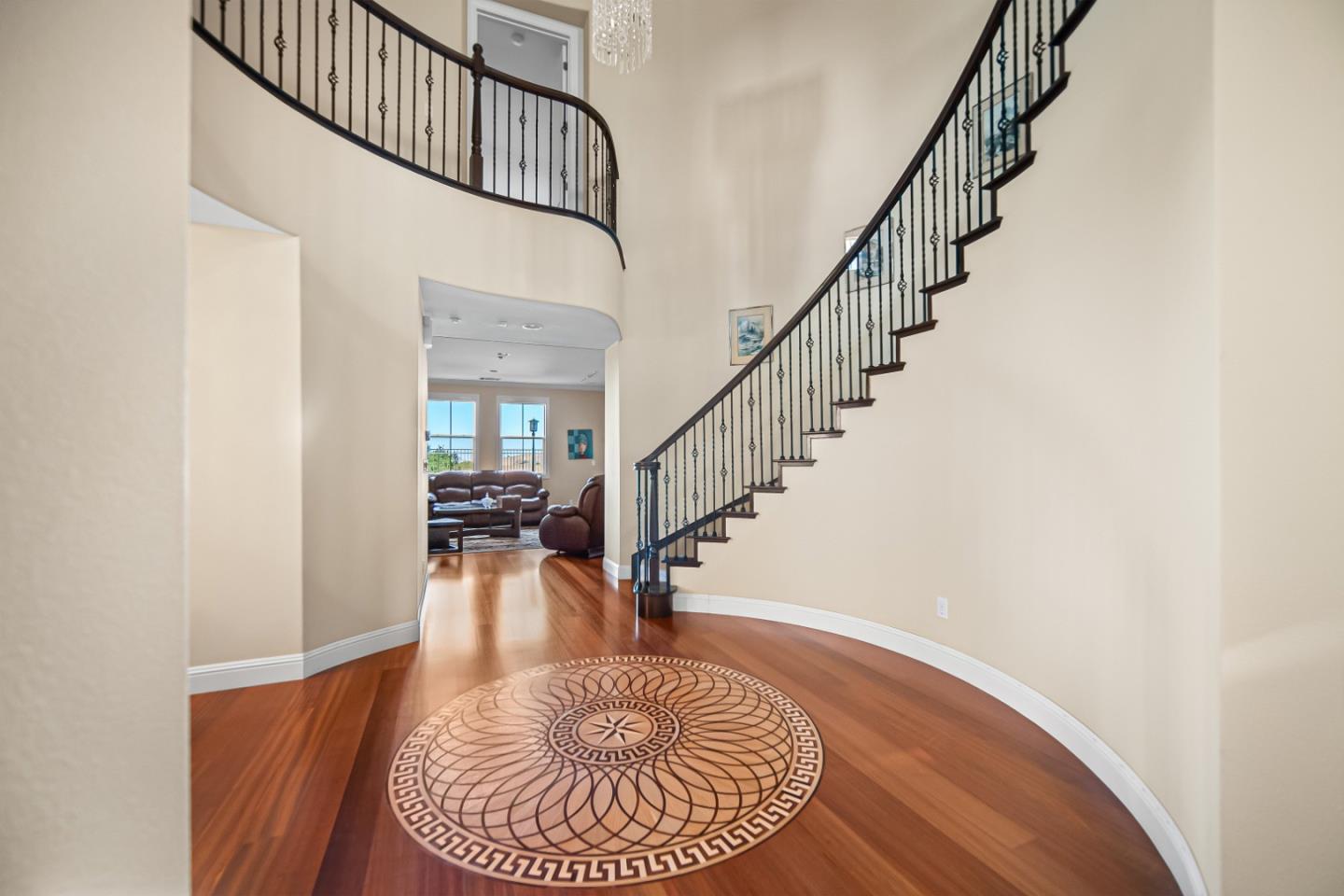 272 Drummond DR