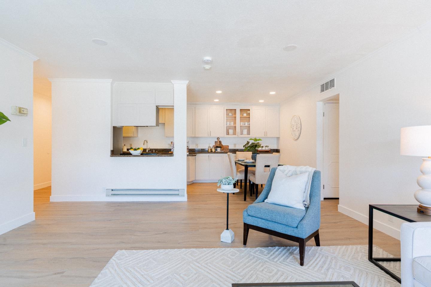 1945 Mount Vernon Court 14