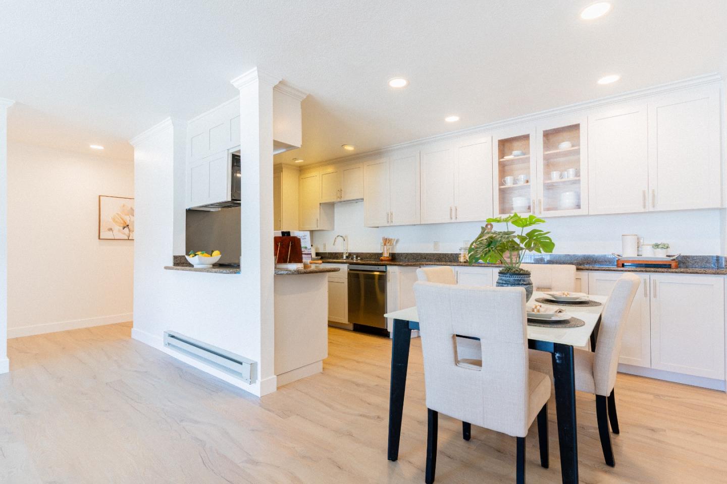 1945 Mount Vernon Court 14