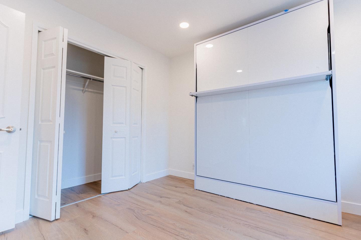 1945 Mount Vernon Court 14