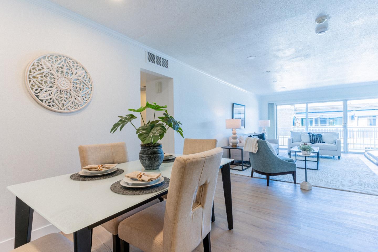 1945 Mount Vernon Court 14