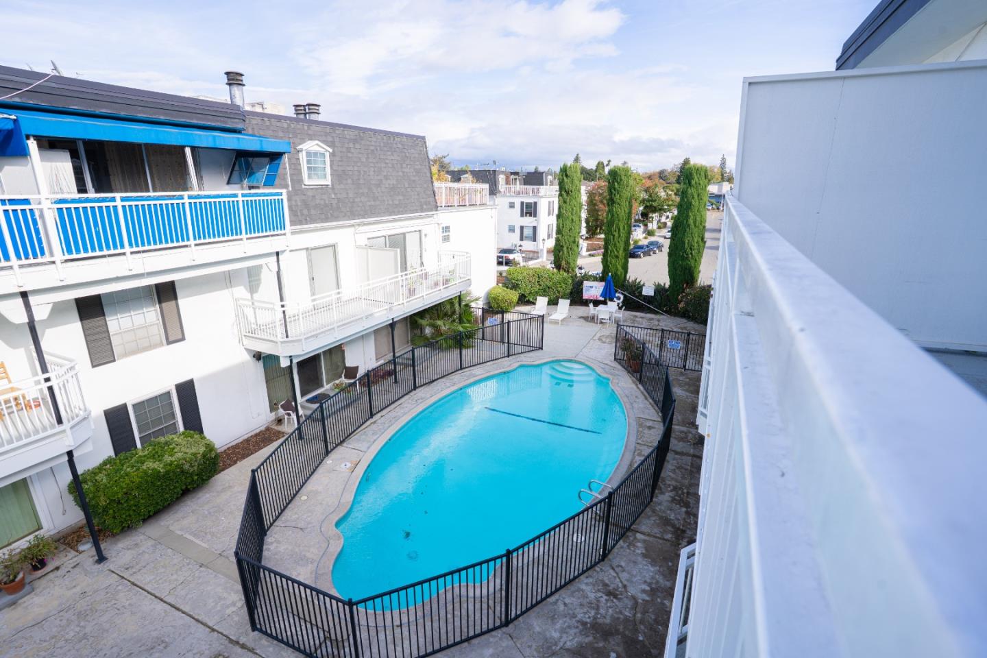 1945 Mount Vernon Court 14