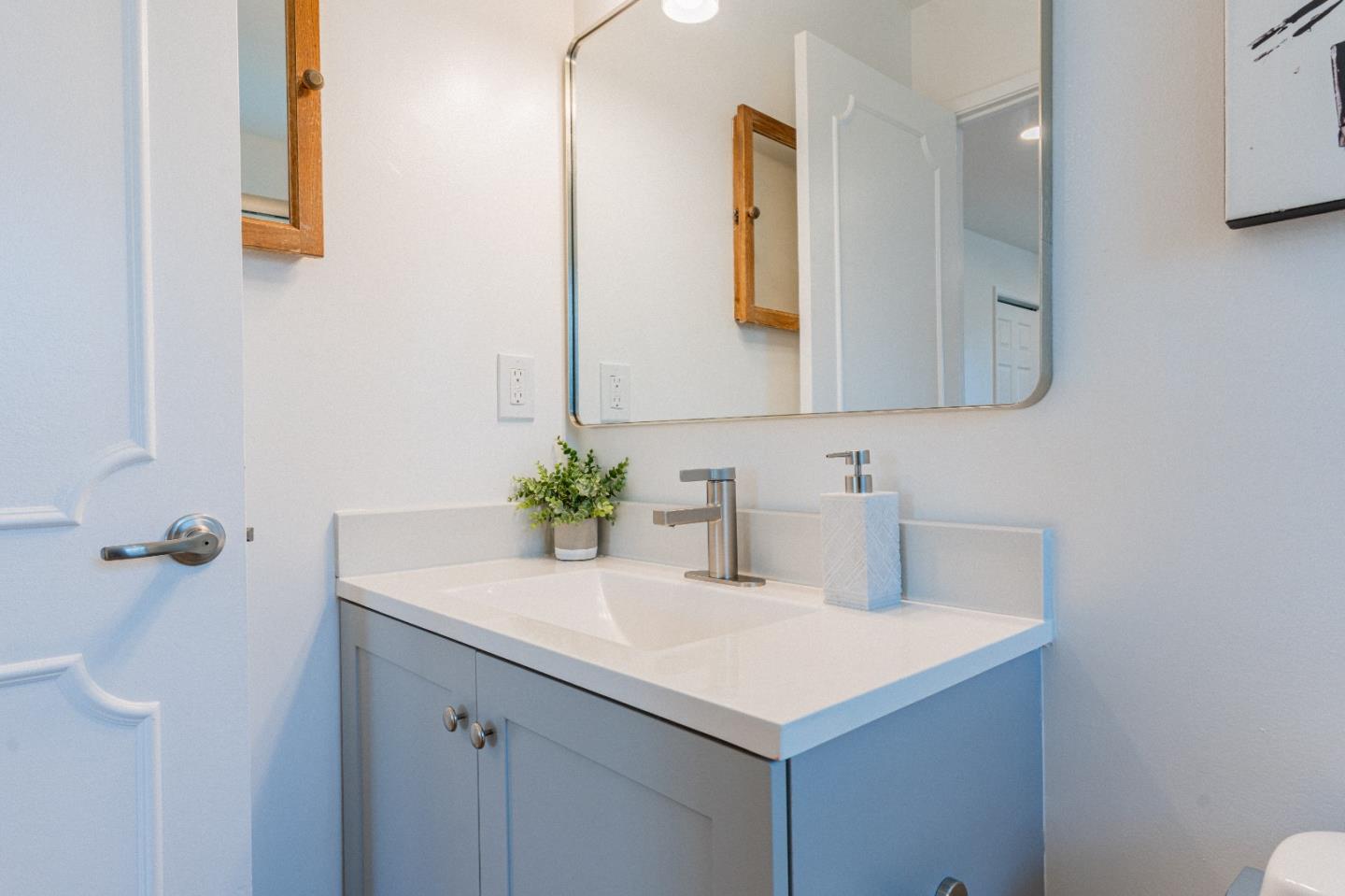 1945 Mount Vernon Court 14