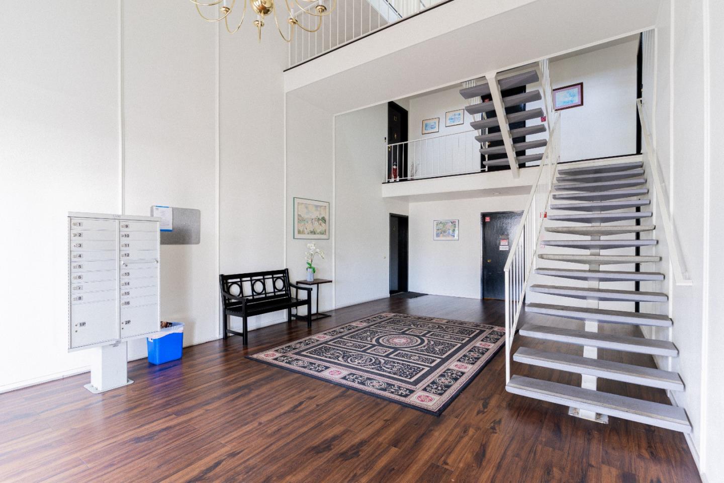 1945 Mount Vernon Court 14