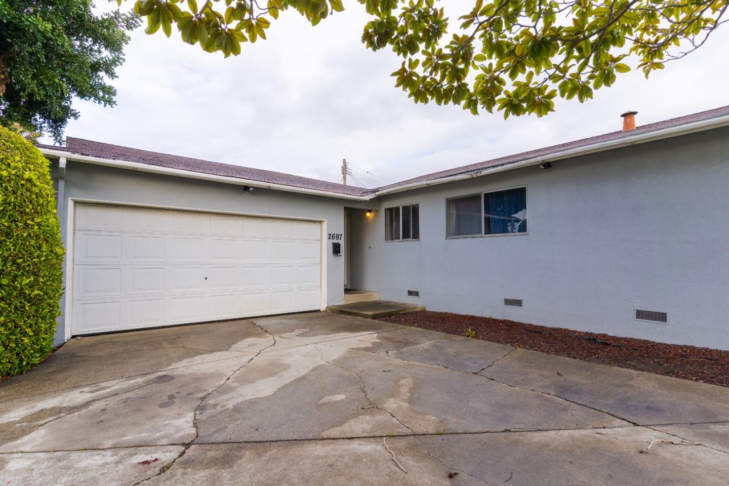 2697 Cabrillo Avenue