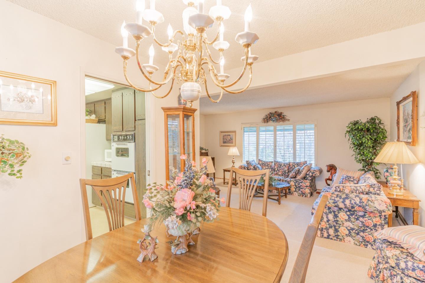 5016 Las Cruces Court