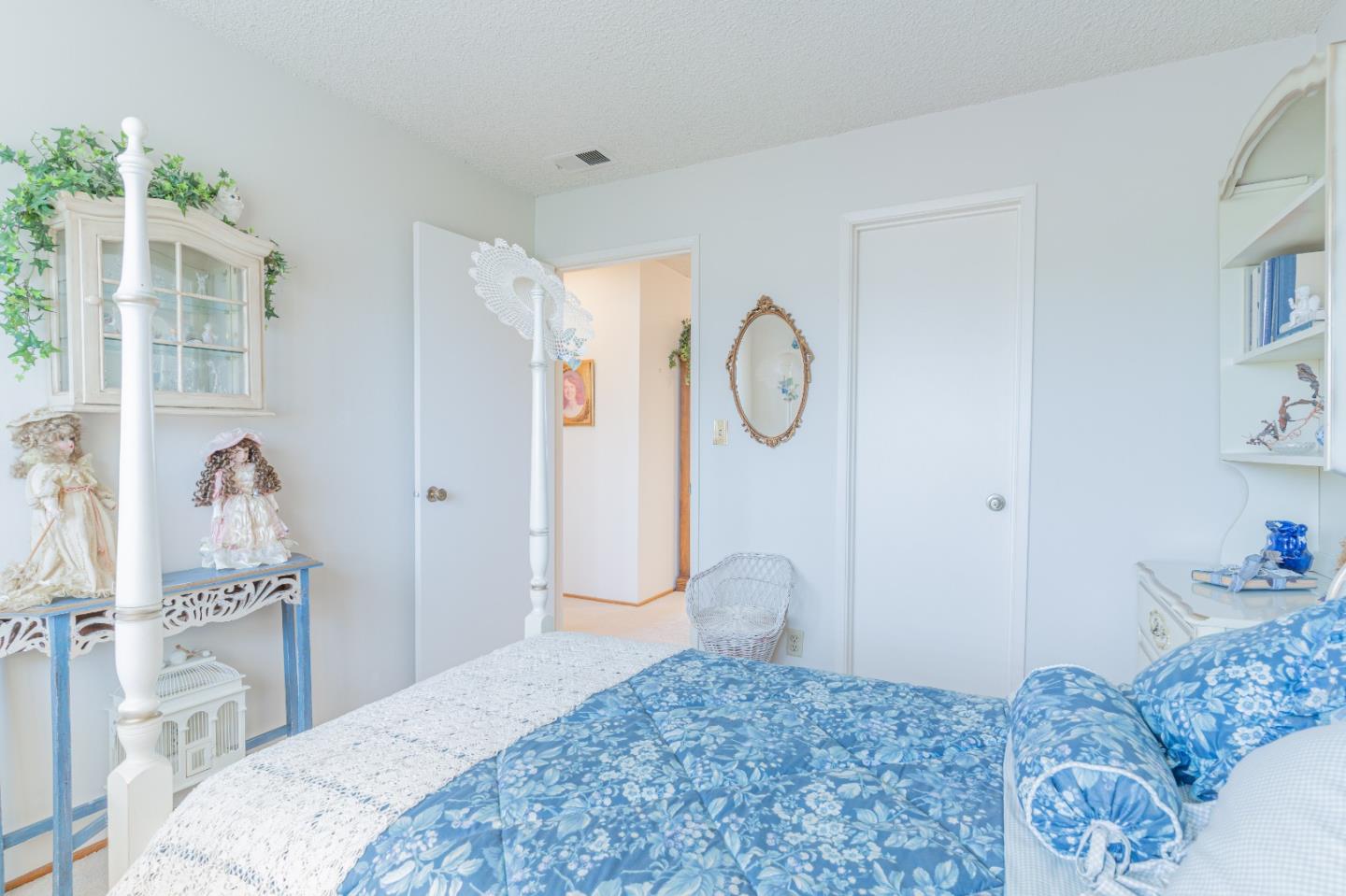 5016 Las Cruces Court