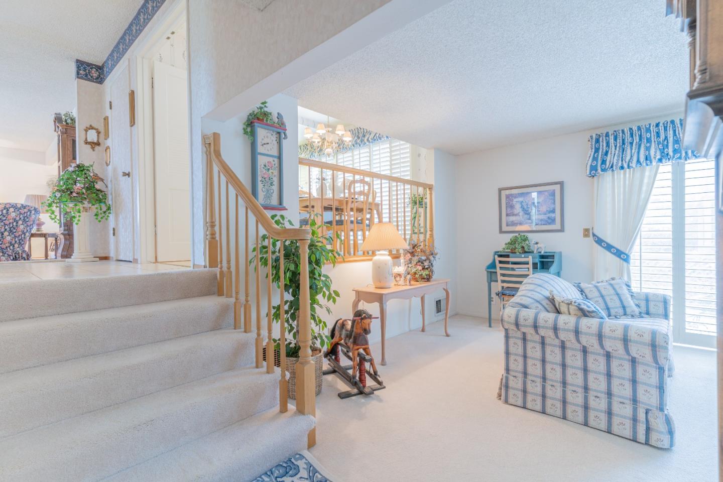 5016 Las Cruces Court