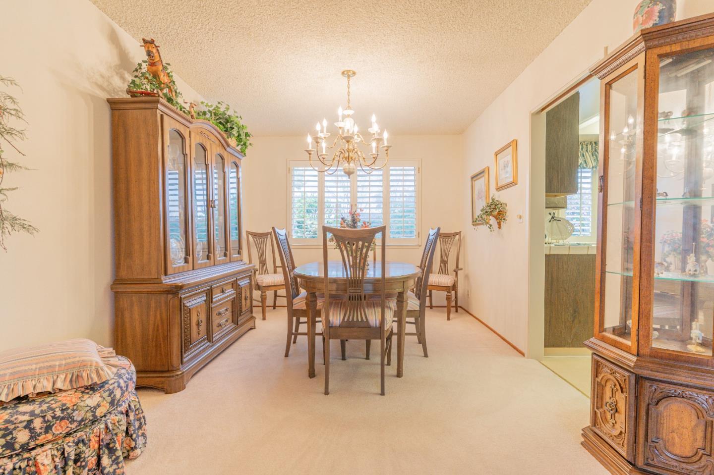 5016 Las Cruces Court