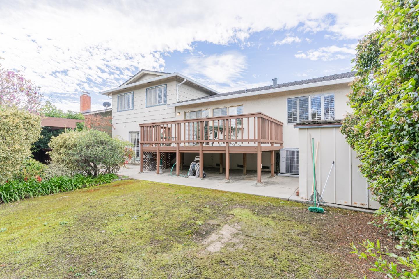 5016 Las Cruces Court