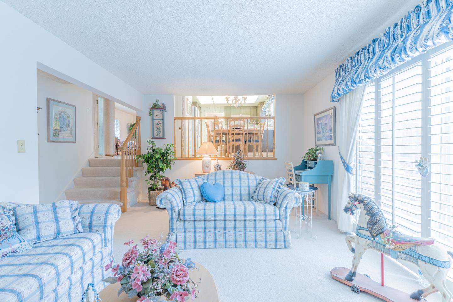 5016 Las Cruces Court